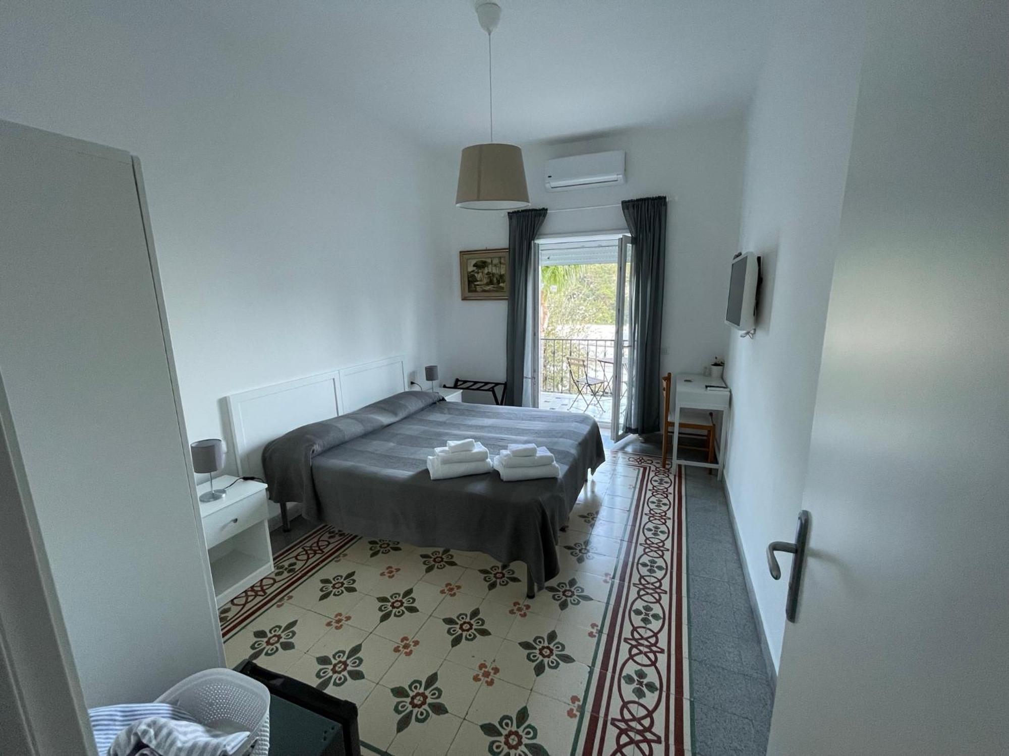 Double or Twin Room with Balcony,1553709433:JPEG